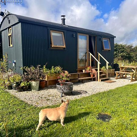 Luxury Shepherd Hut In The Peak District Bakewell Esterno foto