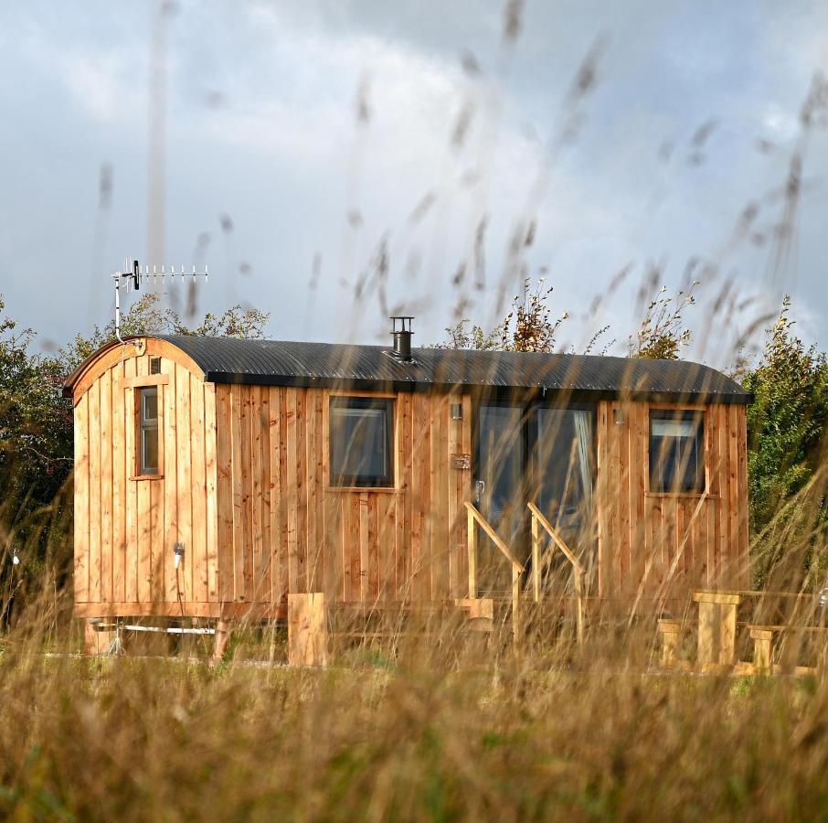Luxury Shepherd Hut In The Peak District Bakewell Esterno foto
