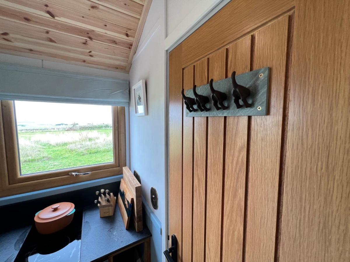 Luxury Shepherd Hut In The Peak District Bakewell Esterno foto